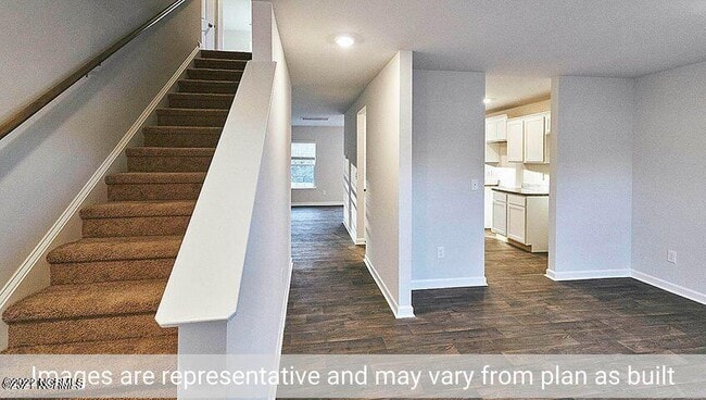 1225 Riverstone Dr in Greenville, NC - Building Photo - Building Photo