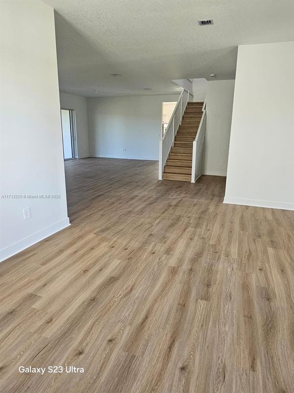4372 SW 122nd Terrace in Davie, FL - Building Photo - Building Photo