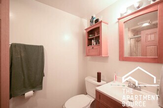 665 W Cornelia Ave, Unit g in Chicago, IL - Building Photo - Building Photo