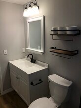 907 N Osage Ave in Claremore, OK - Foto de edificio - Building Photo