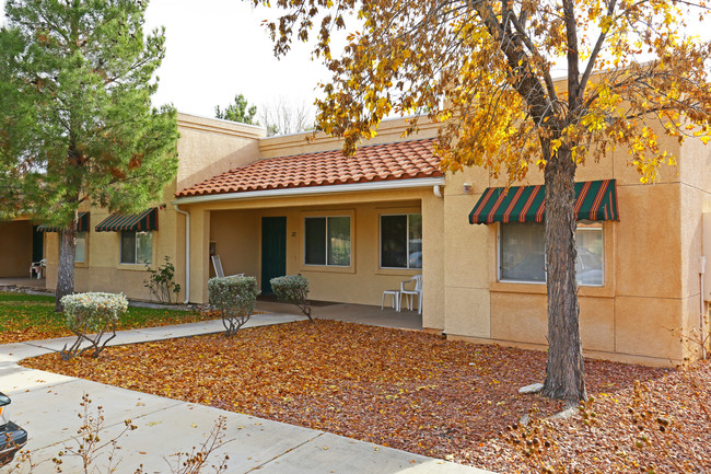 Sun River Apartments in Mesquite, NV - Building Photo - Building Photo