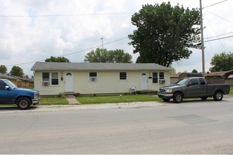 960 S Cherry St in Martinsville, IN - Building Photo - Building Photo