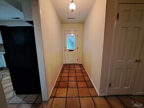 208 Nandina Rd in Gulf Breeze, FL - Building Photo - Building Photo