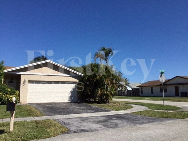 9703 NW 42nd Ct in Sunrise, FL - Building Photo - Building Photo