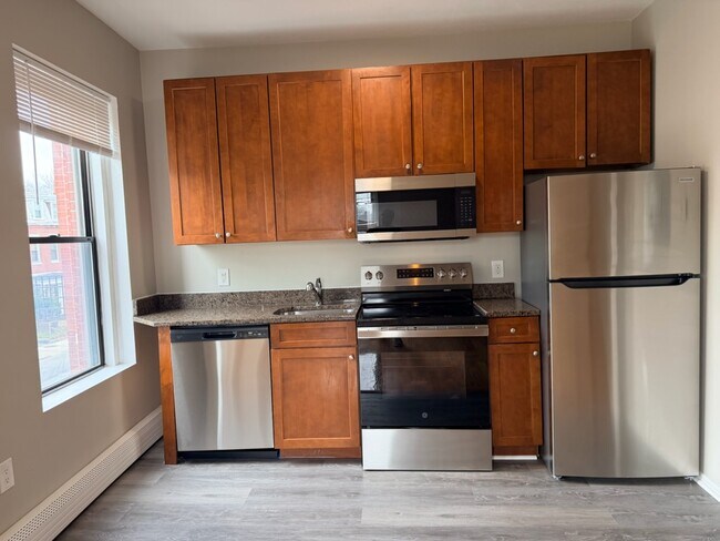 92 Blue Hill Ave, Unit 2 in Boston, MA - Building Photo - Building Photo