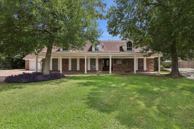 property at 5710 Glasgow Ln