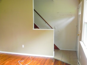 18 Dover St in Norwalk, CT - Building Photo - Building Photo