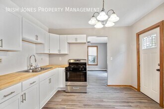 35 South St in Lockport, NY - Building Photo - Building Photo
