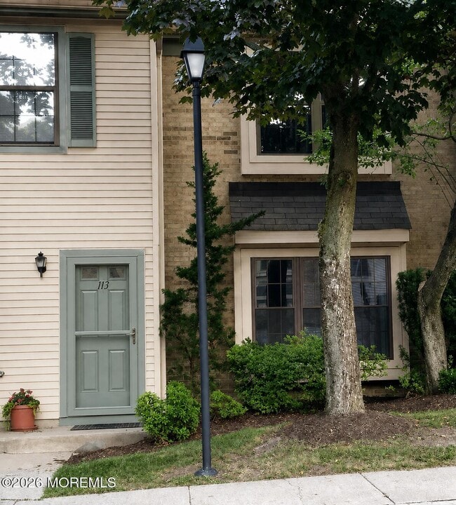 property at 113 Dundee Ct