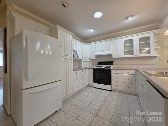 property at 732 Washington St
