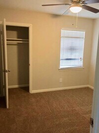 9611 Bertwood St photo'