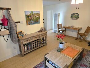 4262 Wilson Ave, Unit 6 in San Diego, CA - Foto de edificio - Building Photo