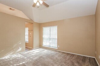 4031 Rocky Ledge Dr in Balch Springs, TX - Building Photo - Building Photo