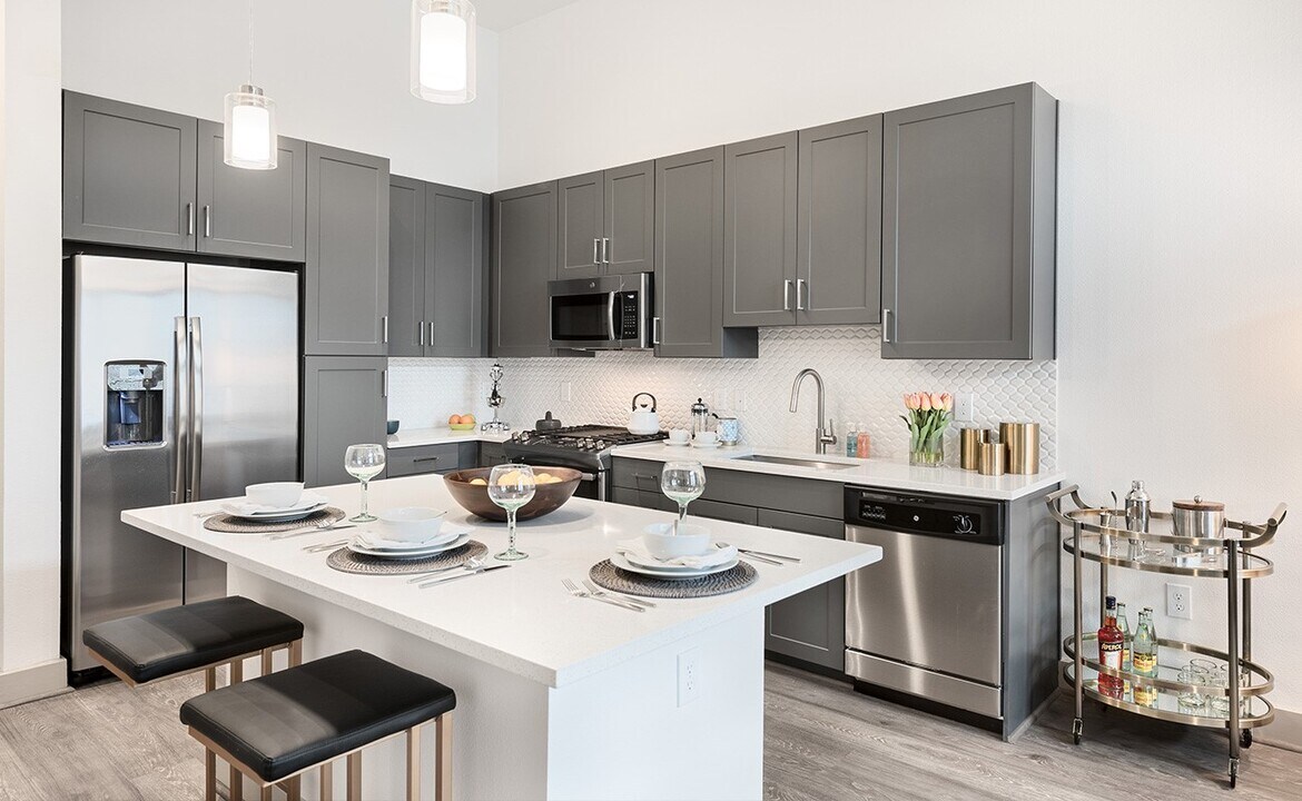 160 Birdsall St in Houston, TX - Building Photo