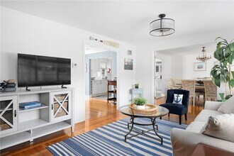 73 Merton Rd in Newport, RI - Building Photo - Building Photo