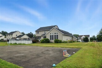 506 Brixton Trail in Webster, NY - Building Photo - Building Photo