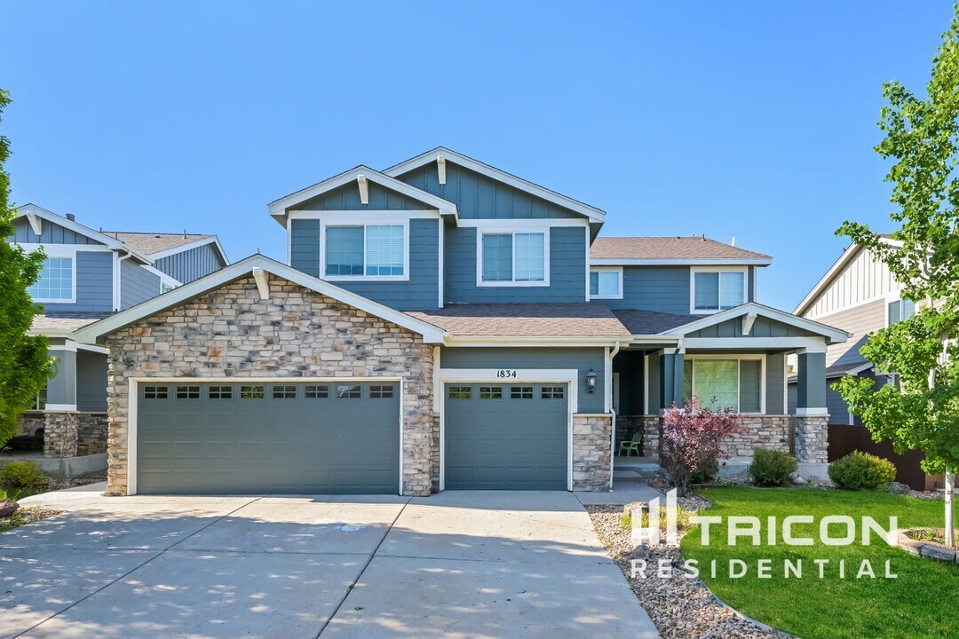 1834 Alpine Dr in Erie, CO - Building Photo