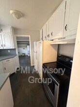 2009 SW McAlister Ave in Topeka, KS - Building Photo - Building Photo