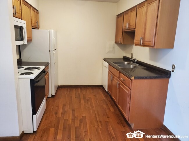1711 Northway Dr in North Mankato, MN - Building Photo - Building Photo
