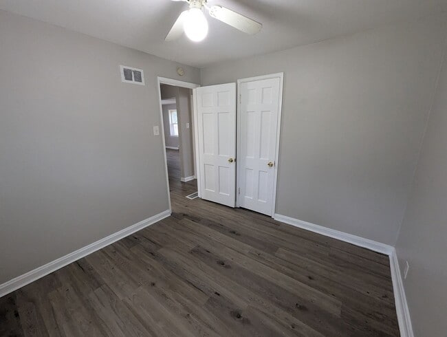 1936 Alert Dr in St. Louis, MO - Building Photo - Building Photo