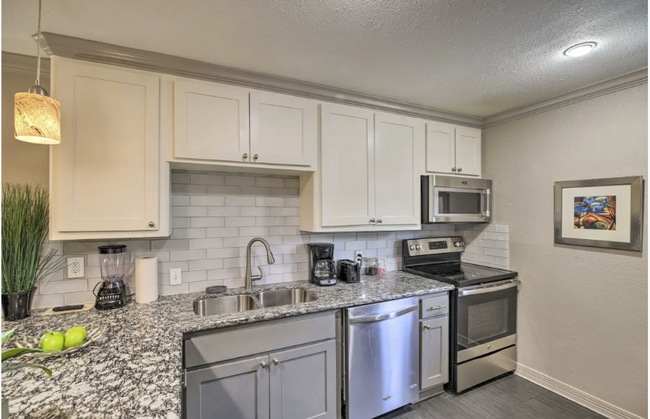 property at 2211 Blodgett St