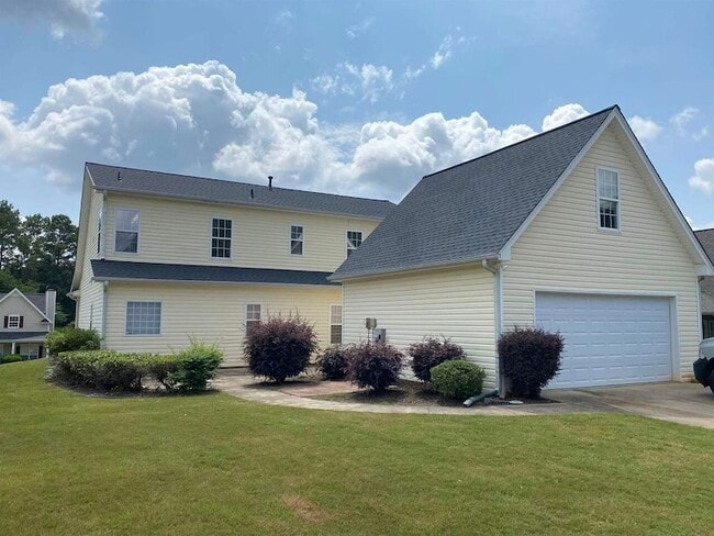 172 Baldwin Ct in Newnan, GA - Foto de edificio - Building Photo