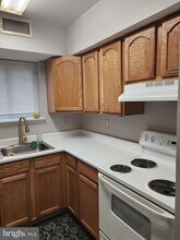 8030-8000 Ditman St in Philadelphia, PA - Foto de edificio - Building Photo