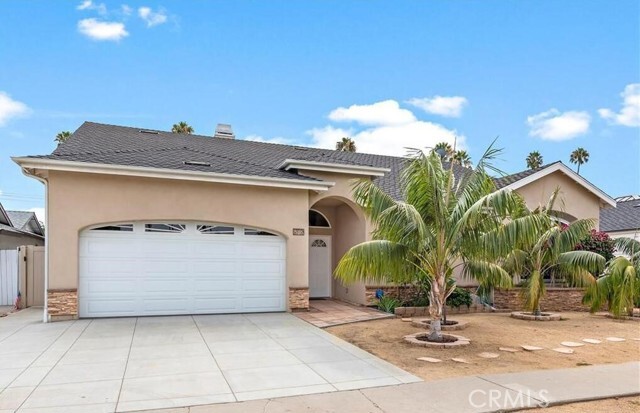 3120 McKinley Way in Costa Mesa, CA - Building Photo