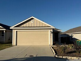 9011 Little Hoss in Converse, TX - Building Photo