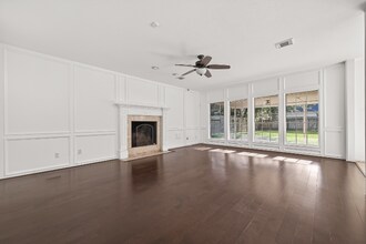 2627 Double Lake Dr in Missouri City, TX - Building Photo - Building Photo