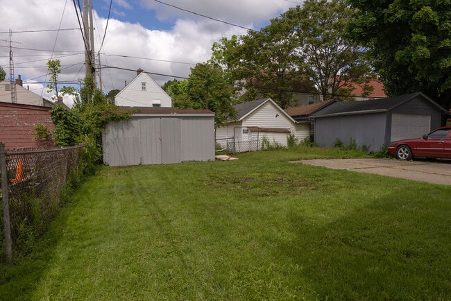 1387 Ivydale Ave SW in Canton, OH - Building Photo - Building Photo