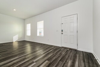 787 Ocean Spray Dr in Ruskin, FL - Building Photo - Building Photo