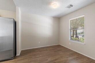 31 Bark Bend Pl in The Woodlands, TX - Building Photo - Building Photo