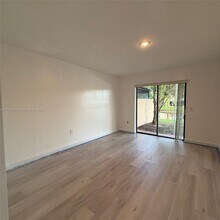 10832 NW 30th Pl in Sunrise, FL - Building Photo - Building Photo
