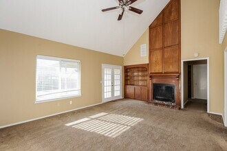 2108 NE 9th St in Moore, OK - Foto de edificio - Building Photo