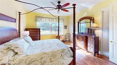 9364 Trieste Dr in Ft. Myers, FL - Building Photo - Building Photo