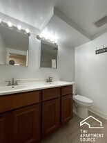 3320 W Altgeld St, Unit G in Chicago, IL - Building Photo