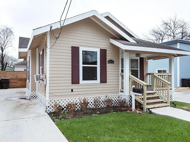 3811 Fox St in Houston, TX - Building Photo - Building Photo