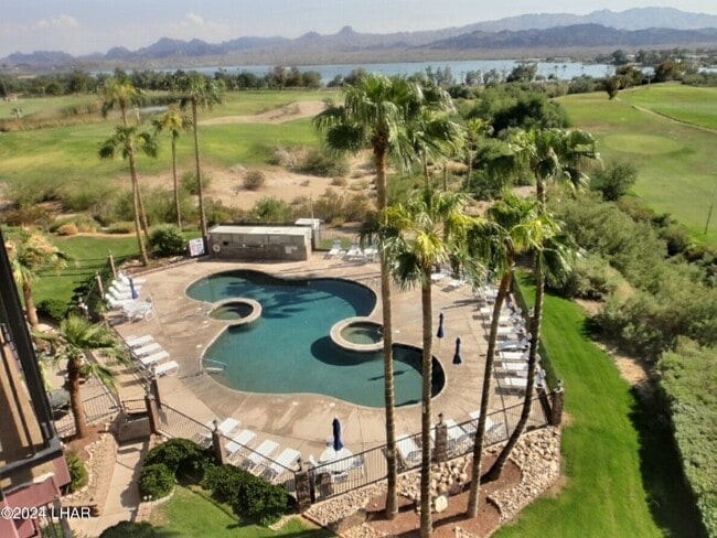 777 Harrah Way, Unit Queensbay in Lake Havasu City, AZ - Building Photo - Building Photo