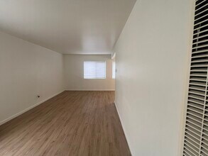 2319 Grand Ave in San Diego, CA - Building Photo - Building Photo