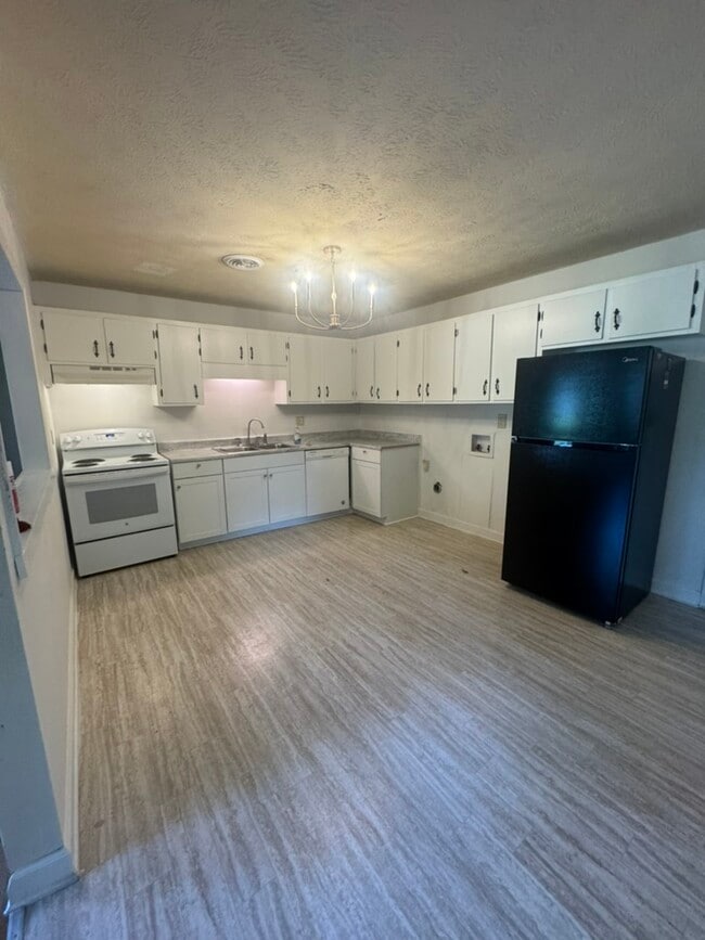 150 Essex Ct in Athens, GA - Building Photo - Building Photo