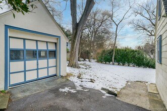 8 Ridgecrest W in Scarsdale, NY - Building Photo - Building Photo