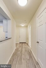 15300 Diamond Cove Terrace, Unit 4 in Rockville, MD - Building Photo - Building Photo