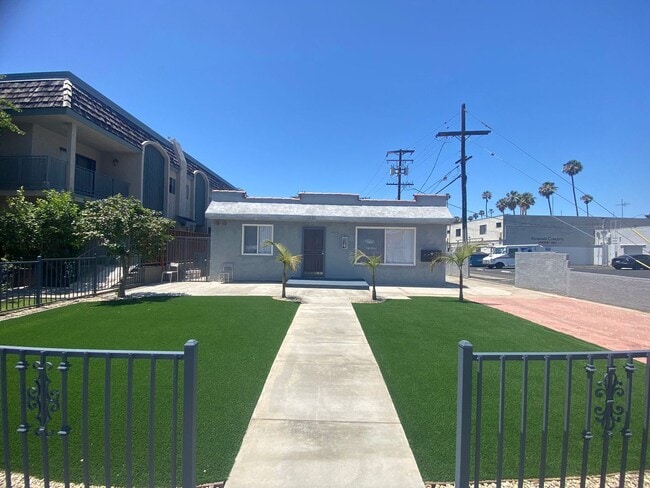 property at 1415 Centinela Ave