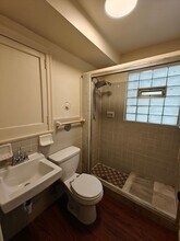 8856 Snowhill Ct in St. Louis, MO - Building Photo - Building Photo