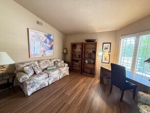 688 Vista Lago Cir N in Palm Desert, CA - Building Photo - Building Photo