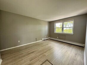 85 Union Ave in Bridgeport, CT - Foto de edificio - Building Photo
