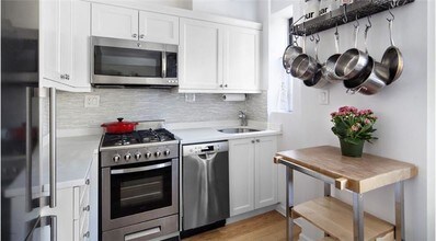 850 Amsterdam Ave-Unit -#F9 in New York, NY - Building Photo - Building Photo