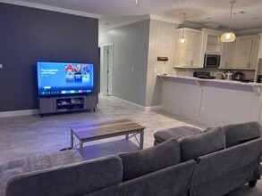 281 84th St in Marathon, FL - Foto de edificio - Building Photo