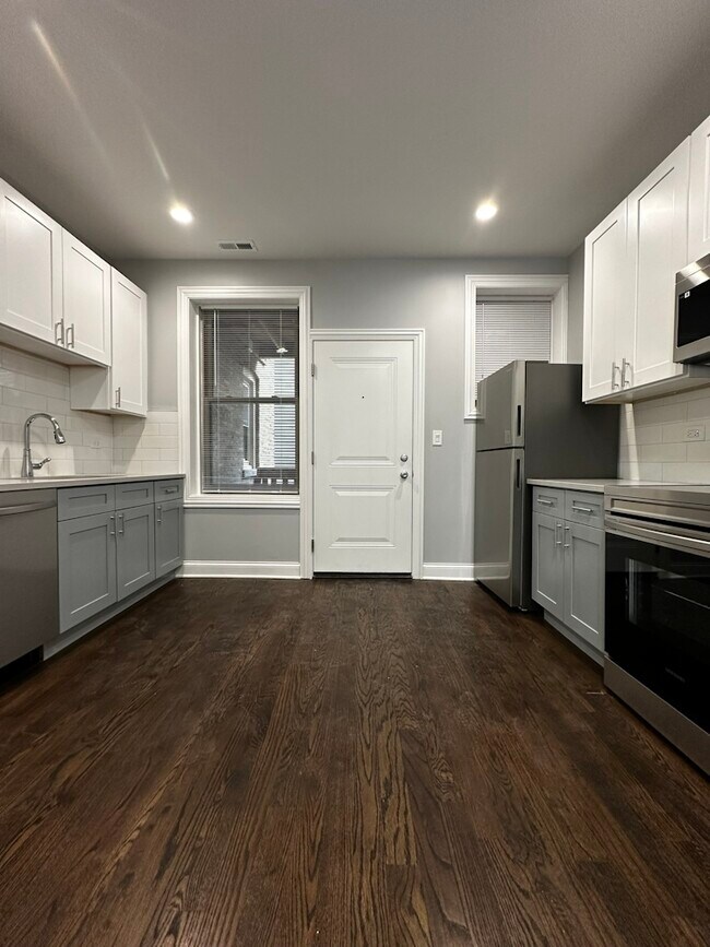 1214 W Rosemont Ave in Chicago, IL - Building Photo - Building Photo